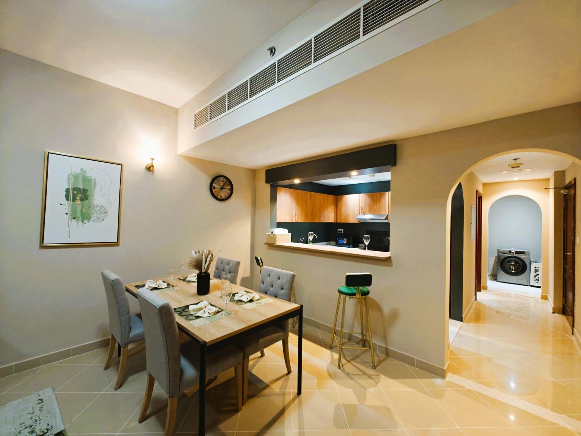 369 Stays- 1 Bedroom Apartment In Sports City Dubai Ngoại thất bức ảnh