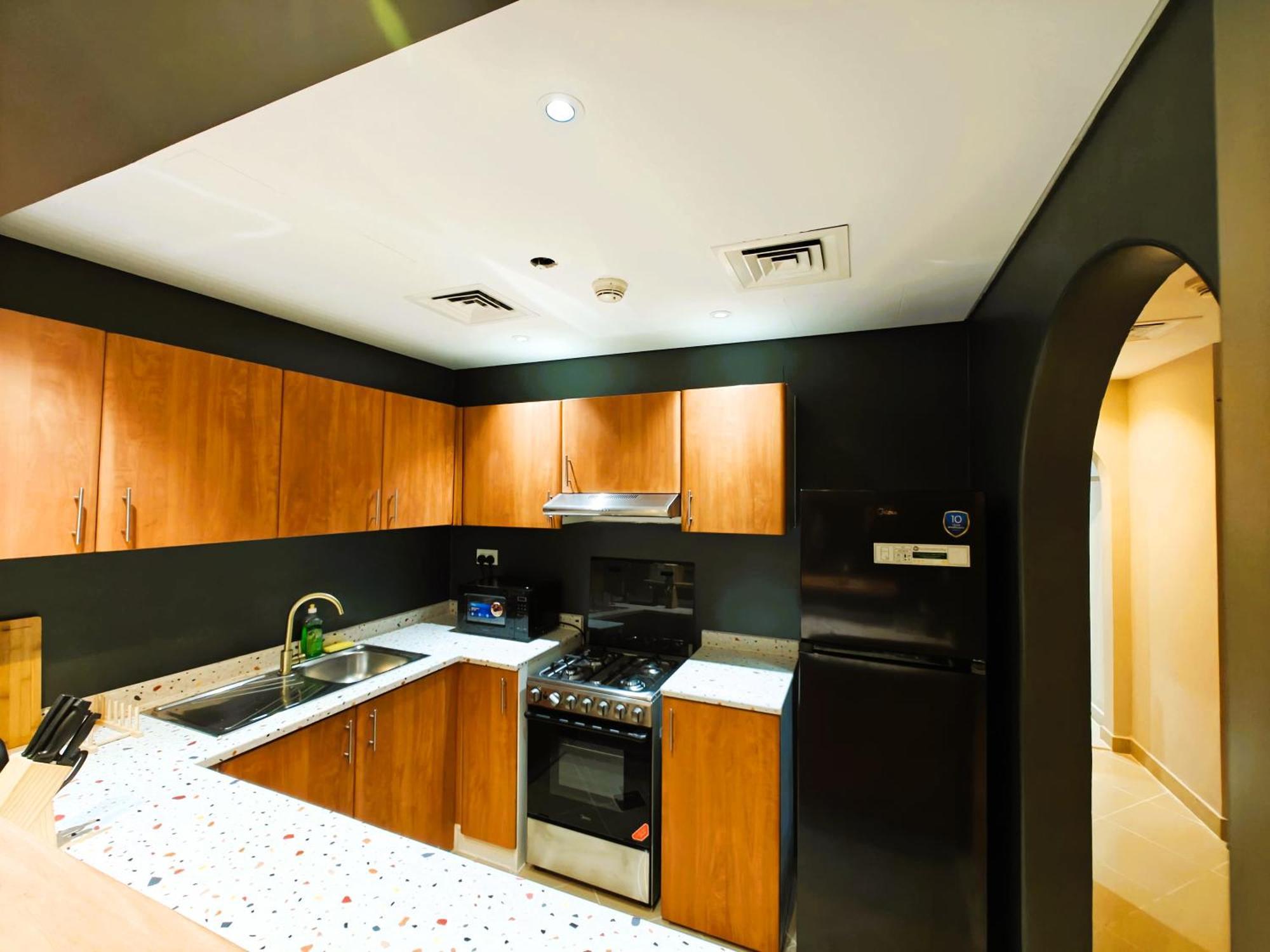 369 Stays- 1 Bedroom Apartment In Sports City Dubai Ngoại thất bức ảnh