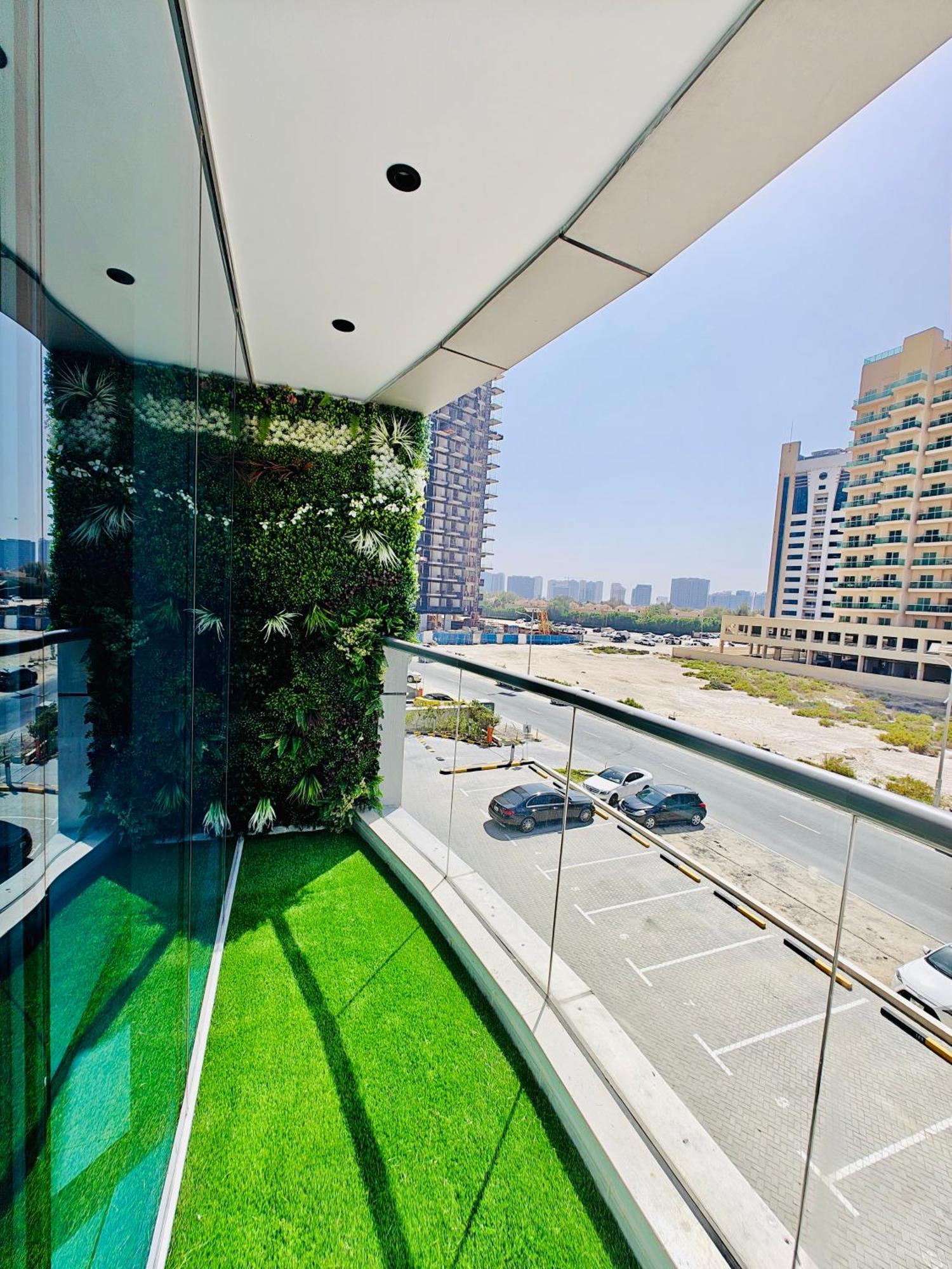 369 Stays- 1 Bedroom Apartment In Sports City Dubai Ngoại thất bức ảnh